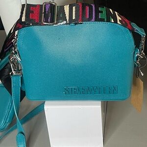 Steve Madden Cedar Green Crossbody Bag w/2Types Of Removable Straps w/Small Case